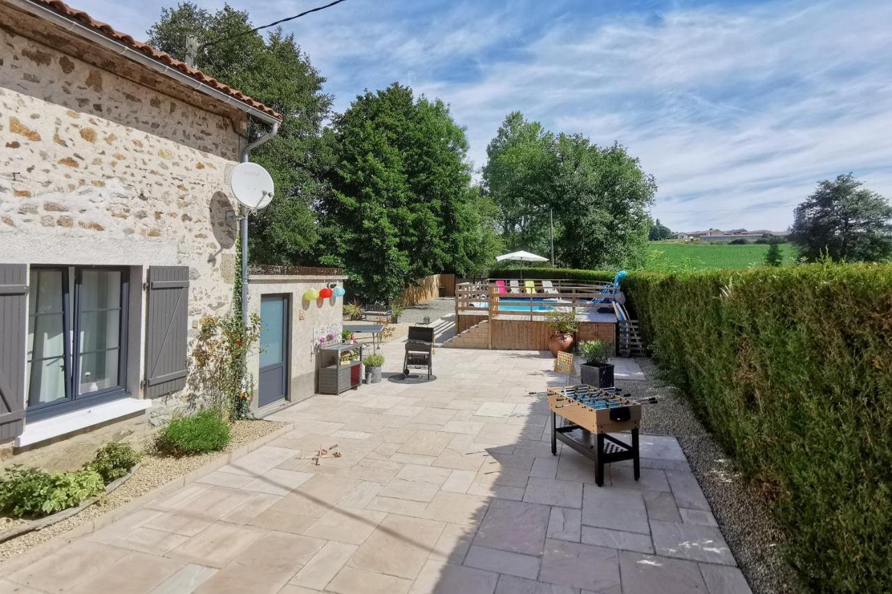 Gite Du Moulin Toucan Berneuil  Dış mekan fotoğraf